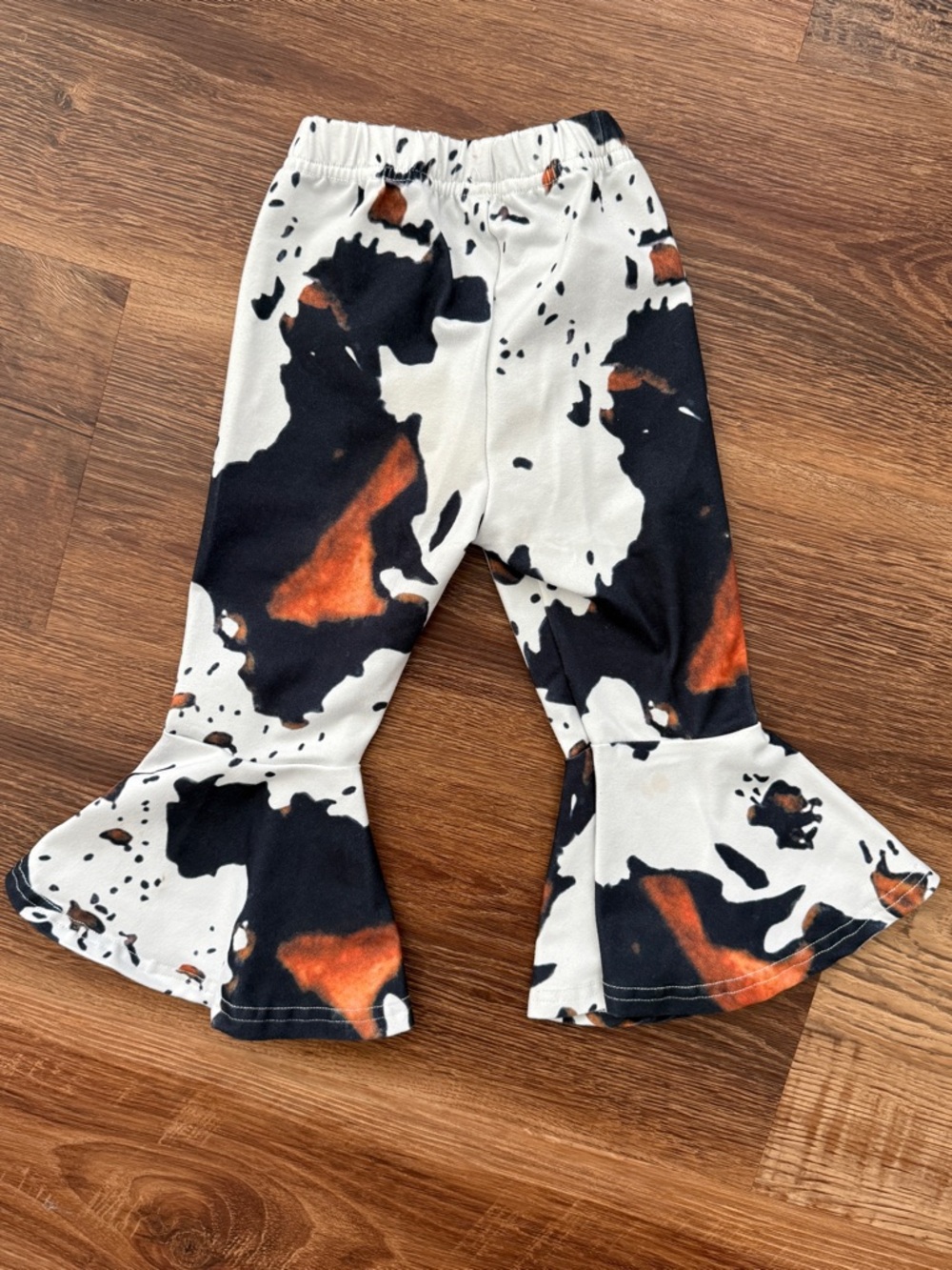 Wranglin' Mini Sweatshirt & Cowprint Bellbottom Set - 12-18 months - Picture 5 of 5